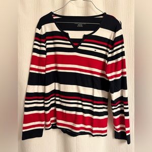 TOMMY HILFIGER WOMEN SPLIT NECK LONG-SLEEVE STRIPPED TOP